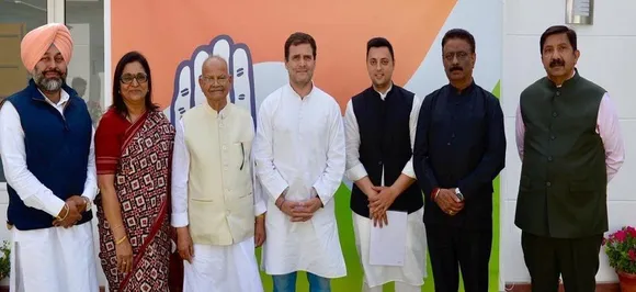 Former telecom minister minister Sukh Ram, grandson Aashray Sharma join Congress