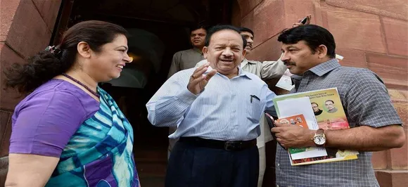 AAP releases 'report cards' of BJP's Meenakshi Lekhi, Manoj Tiwari, Harsh Vardhan