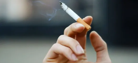 Quitting cigarettes may cut bladder cancer risk in women: Study