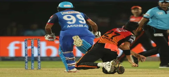 Amit Mishra out obstructing the field in Delhi Capitals vs Sunrisers Hyderabad Eliminator clash