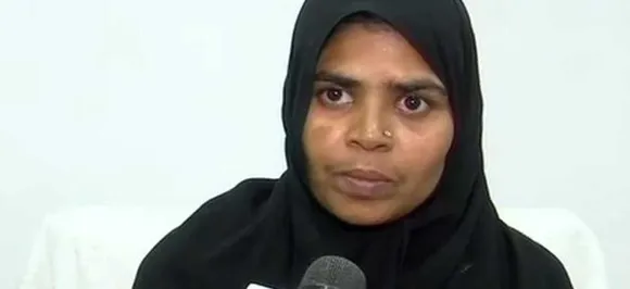 Hyderabad woman, trafficked to Oman on pretext of job, returns home, thanks Sushma Swaraj