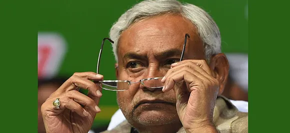 Amid reports of strain ties with BJP, Nitish Kumar attends Jitan Ram Manjhi's Iftar party in Patna