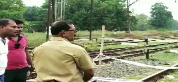 Local Trinamool leader found with bullet injuries at Hooghly's Bandel junction dies 