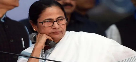 Mamata Banerjee greeted with 'Jai Shri Ram' slogan at Rath Yatra event