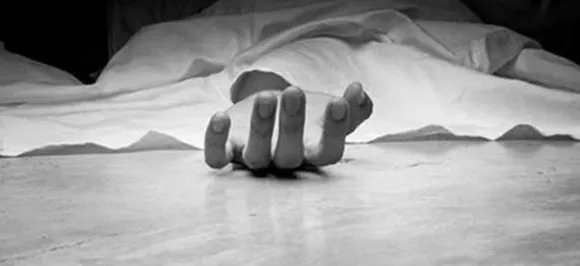 Delhi woman, daughter die after being pushed off train by robbers