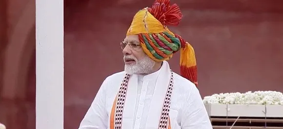 PM Modi hoists tricolour at Red Fort, condoles death of people in recent floods