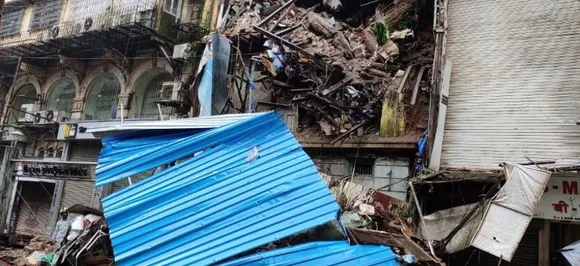 Mumbai: Part Of 4-Storey Building Collapses Due To Heavy Rains At Lokmanya Tilak Road