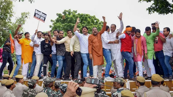 BJP's Purvanchal Morcha Protests Against Kejriwal's NRC Remark On Manoj Tiwari, Demands Apology