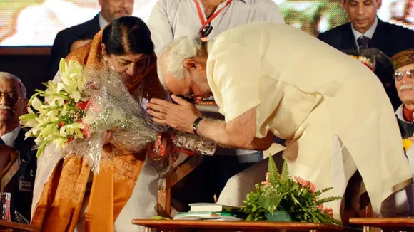 Lata Mangeshkar Joins PM Modi As 'Special Guest' On Monthly Radio Programme Mann Ki Baat