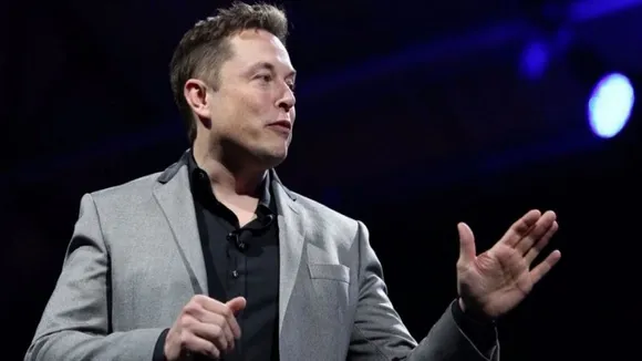  Elon Musk Unveils New Rocket, Starship; Wants to Send Humans To Moon Four Years Before NASA