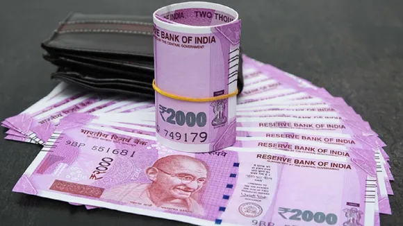 Rupee Slips 7 Paise To 70.63 Vs USD In Early Trade