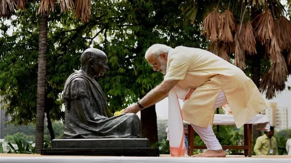 Gandhi Jayanti 2019: PM Modi To Declare India ODF, Launch Campaign Against Single-Use Plastic Today