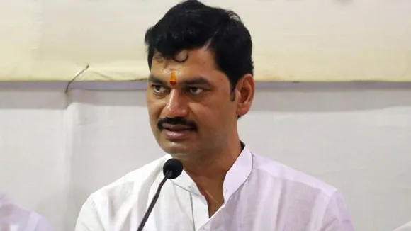 FIR Against Dhananjay Munde For Alleged Obscene Comments On Cousin Pankaja