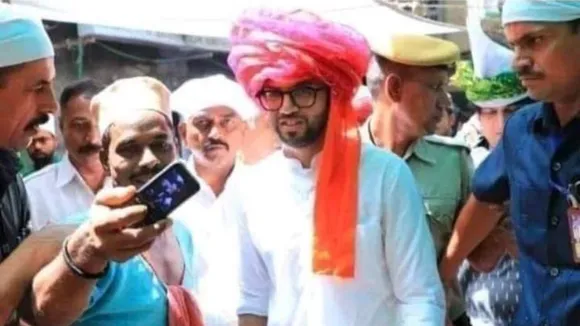 Fact Check: Did Aaditya Thackeray Visit Ajmer Sharif After Maharashtra Assembly Elections?