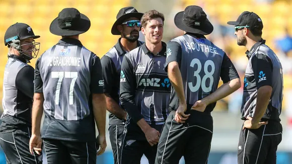 2nd T20I: New Zealand Catch England Out with Colin de Grandhomme's Safe Hands