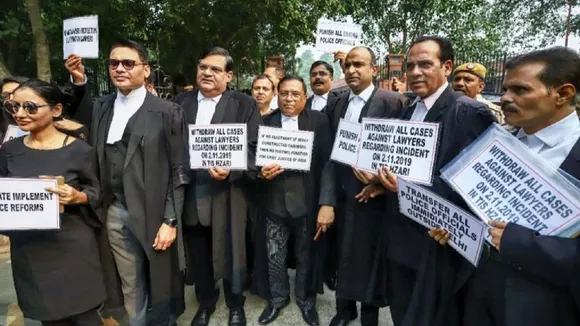 Delhi Lawyers' Strike To Continue As Meeting To Resolve Tension With Police Fails