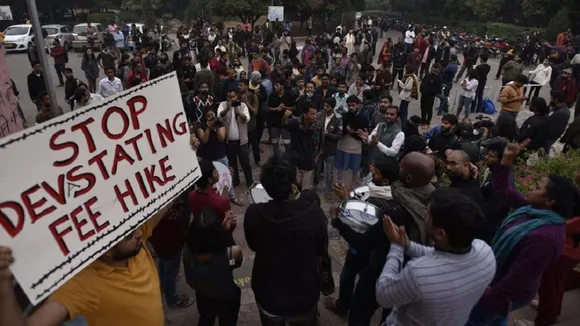 JNU Protest | 30 Cops, 15 Students Injured On Monday: Delhi Police 