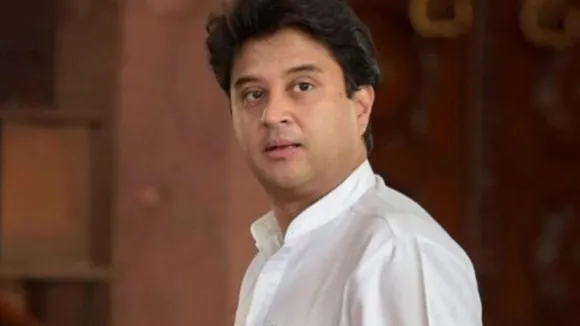 Jyotiraditya Scindia Removes Congress From Twitter Bio After â€˜Secret Meeting With PM Modiâ€™: Sources 