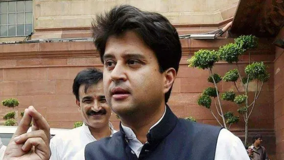 Hereâ€™s Why Jyotiraditya Scindia Removed Congress From His Twitter Bio