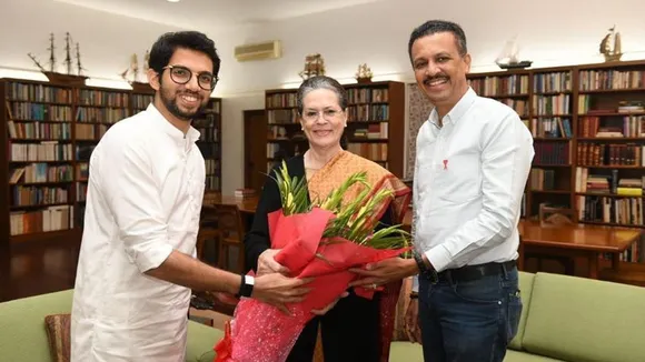 Aaditya Thackeray Meets Sonia Gandhi, Invites Her For Uddhav's Oath Taking Ceremony