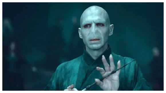 Harry Potter Fans SHOCKED To Find Voldemortâ€™s Robes â€˜Fadedâ€™ Every Time a Horcrux Was Destroyed