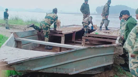 BSF Seizes Abandoned Pakistani Boat From Ravi River In Punjab, Patrolling Increased 