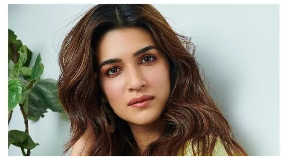 Bar In Dublin Uses Kriti Sanonâ€™s Pic For Promotion, Actor Replies, â€˜This Is Fakeâ€™