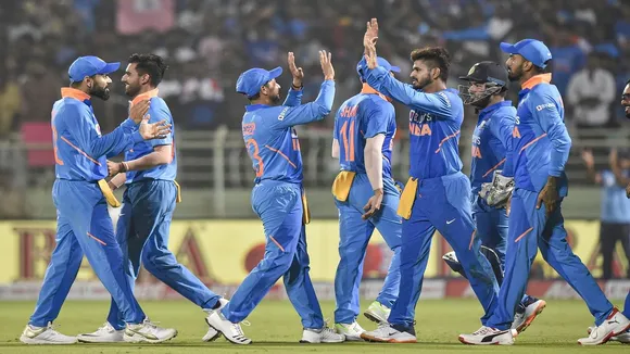 Kieron Pollard, Virat Kohli Achieve A Golden First In Vizag ODI Between India Vs West Indies