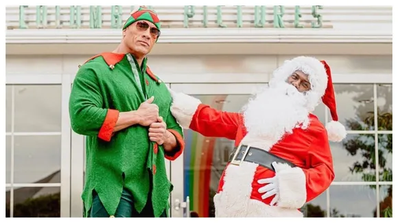 Christmas: Dwayne Johnson-Kevin Hart Turns Real-Life Santa Claus And Elf, Surprises Movie-Goers With PlayStation4, WATCH