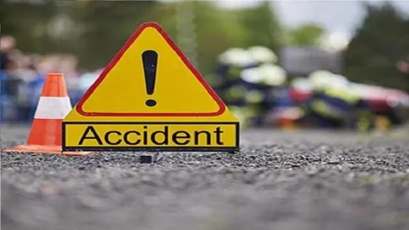 6 Killed As Car Falls Into Canal In UPâ€™s Greater Noida Due To Fog