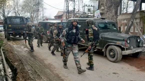 Grenade Attack On CRPF Party In Kawdara Area Of Old Srinagar: Reports