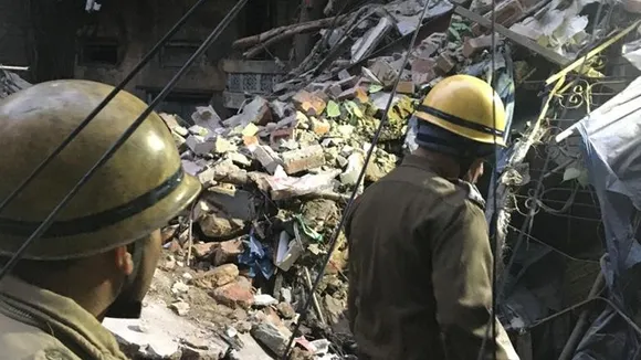 Building Collapses At Delhiâ€™s Gandhi Nagar Area, Four Fire Tenders Rush To Spot