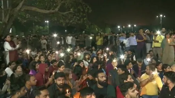 Mumbai: Students Hold Midnight Protest Against Violence In Delhi's JNU