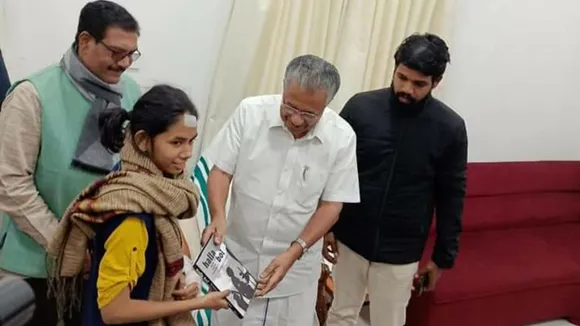 Delhi: Kerala CM Pinarayi Vijayan Meets JNUSU President Aishe Ghosh, Gifts Her 'Halla Bol'