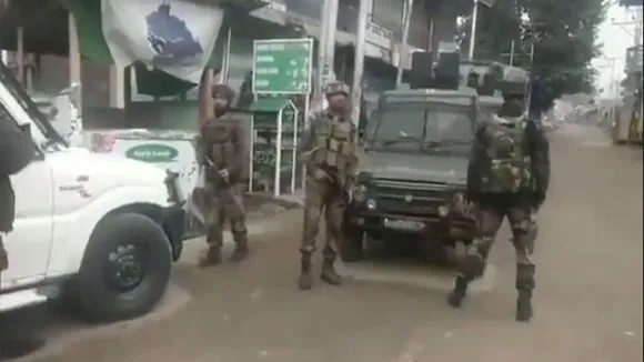 Encounter Breaks Out Between Security Forces, Terrorists In Kashmirâ€™s Tral