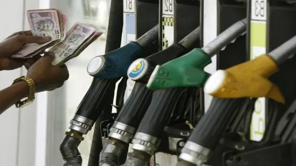 Fuel Prices Fall For Second Consecutive Day: Check Latest Rates Here