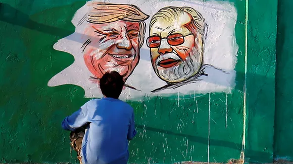 Trump Modi wall art