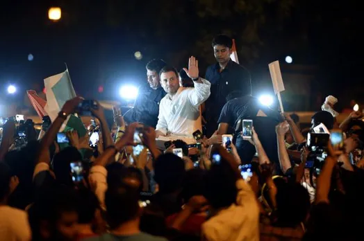  Midnight candlelight march at India Gate over Unnao, Kathua rape cases | In Pics