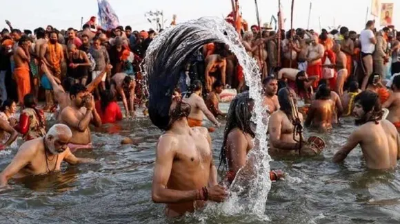 Register yourself before Mahakumbh Shahi Snan 2025