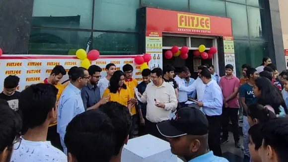 fiit jee center closed