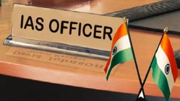 UP ias officers transferred