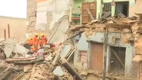 Varanasi house collapsed