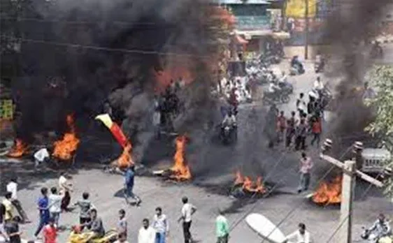 खराब हालात के कारण आईटी कंपनियों को हो रहा नुकसान, कर्मचारियों को घर से काम करने की सलाह