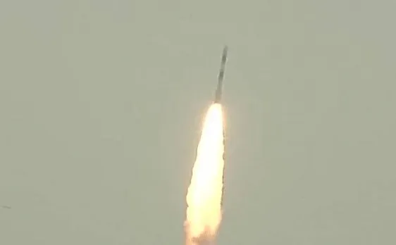 ISRO ने रचा इतिहास, लांच किए एक साथ 8 उपग्रह, दो कक्षाओं में हुआ स्थापित