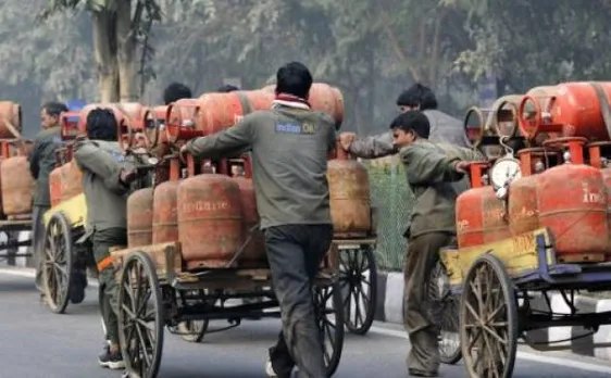 ऑनलाइन LPG सिलेंडर बुक करने पर मिलेगी 5 रुपये की छूट