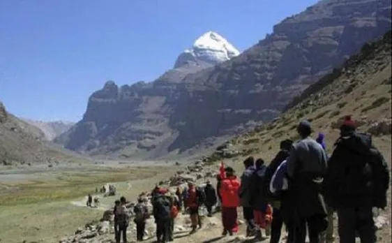 कैलाश मानसरोवर यात्रा में खलल, चीन ने नाथूला-पास पर तीर्थयात्रियों को रोका