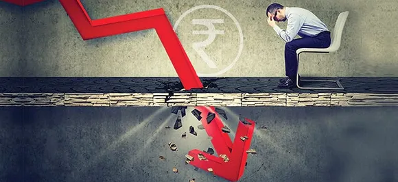 Forex Market : डॉलर के मुकाबले रुपया 23 पैसे कमजोर खुला