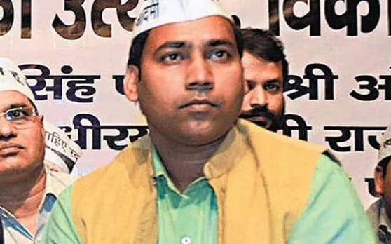 केजरीवाल के एक और MLA पर गिरी गाज, इस मामले में हुई 3 महीने की जेल