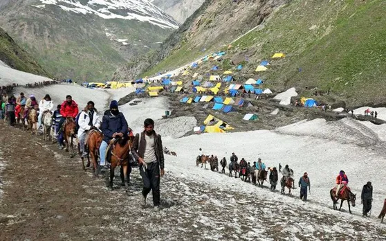 खराब मौसम की वजह से अमरनाथ यात्रा आज के लिए स्थगित, अब तक 26 श्रद्धालुओं की मौत