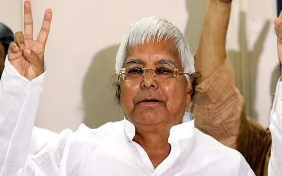 झारखंड के पूर्व CM हेमंत सोरेन ने लालू प्रसाद यादव से की मुलाकात, राजनीतिक चर्चाएं हुई तेज